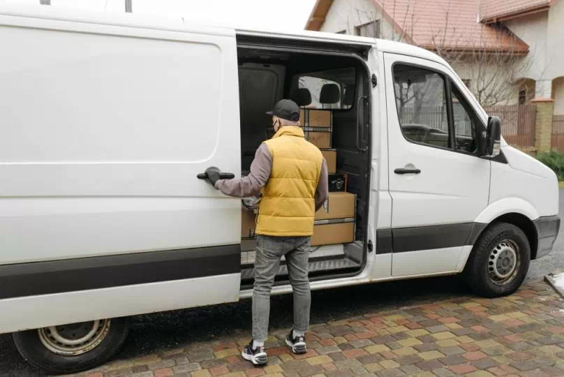 Bus dostawczy na wynajem